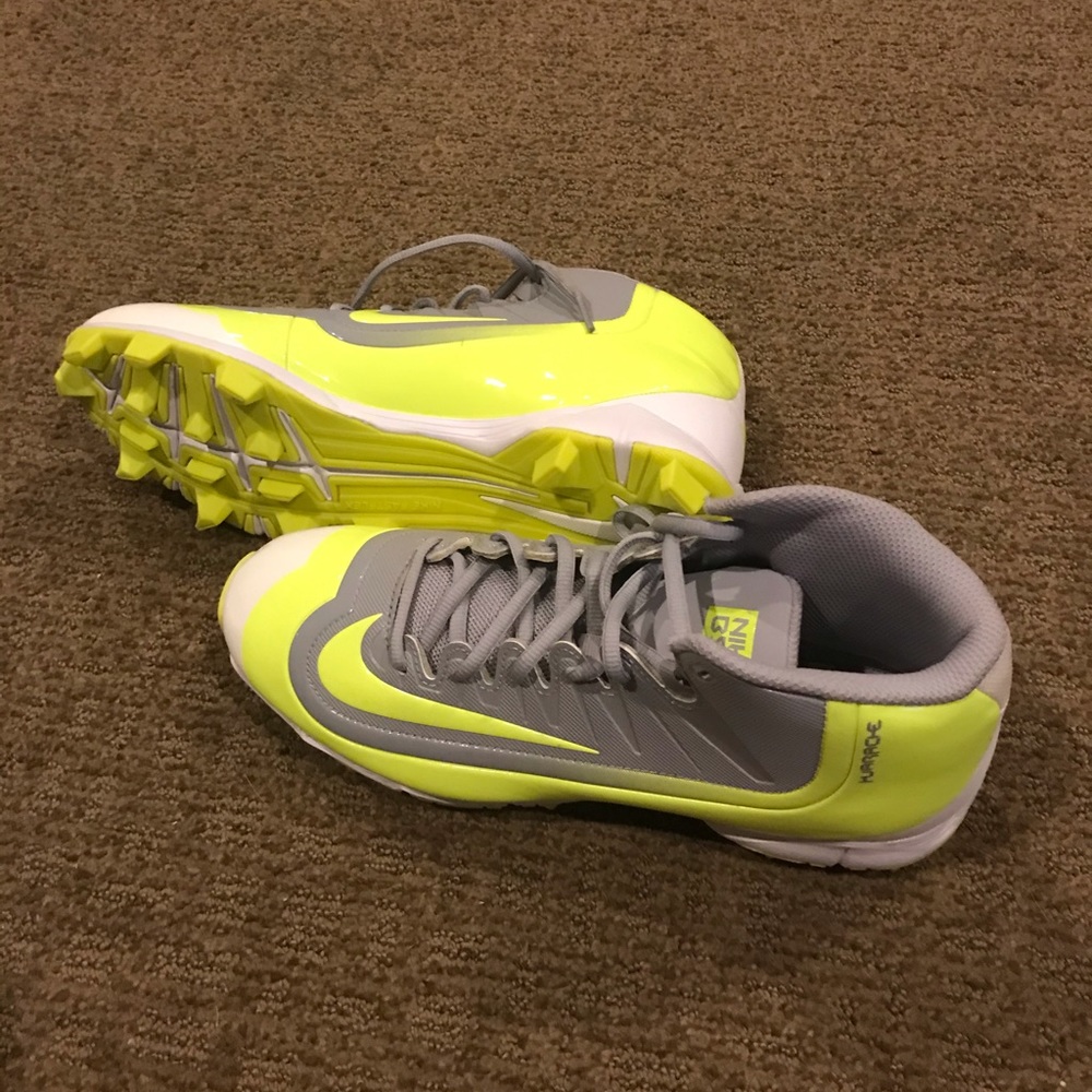 Nike baseball cleats